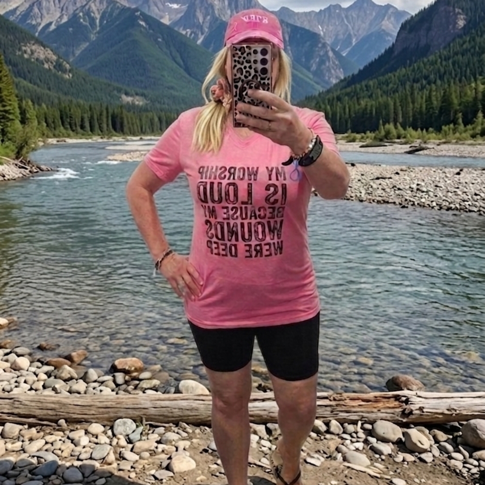 My Praise Is Loud Because My Wounds Were Deep Tee Fits Size Large Nice Stretch